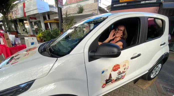Emoção, gratidão e alegria marcam o sorteio do Natal dos Sonhos da CDL de Sombrio