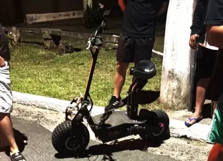 Grave acidente com patinete elétrico mobiliza socorro em Passo de Torres