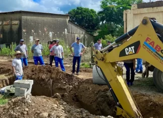 Prefeito Alex e vice Ismael visitam obras e conversam com os moradores