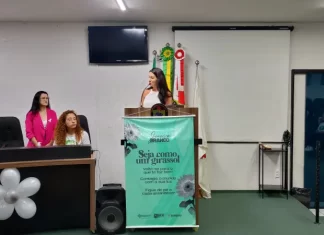 Sombrio realiza lançamento da programação do Janeiro Branco com palestra