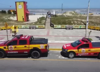 Populares e Guarda-Vidas Salvam Jovem de Afogamento em Balneário Gaivota