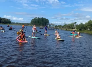 Balneário Gaivota: Festival de Stand Up e Caiaque na Lagoa de Fora bota famílias para remar