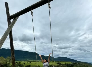 Medalhista olímpica Rebeca Andrade faz viagem turística a Praia Grande