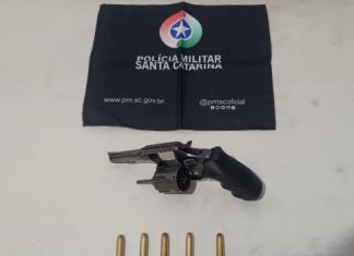 Homem é detido com revolver ilegal em Araranguá