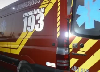 Guarda-vidas resgatam casal no Rio Mampituba