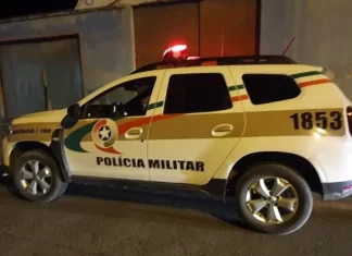 Homem é preso por porte ilegal de arma em Balneário Gaivota após denúncia em posto de combustível