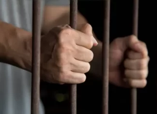 Homem é preso pela PM em Araranguá durante a madrugada