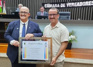 Servidor público doador de medula óssea recebe homenagem da Câmara Municipal de Araranguá