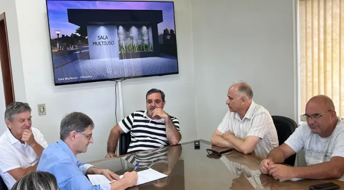 Deputado Neodi Saretta é recebido por prefeito e autoridades em Santa Rosa do Sul