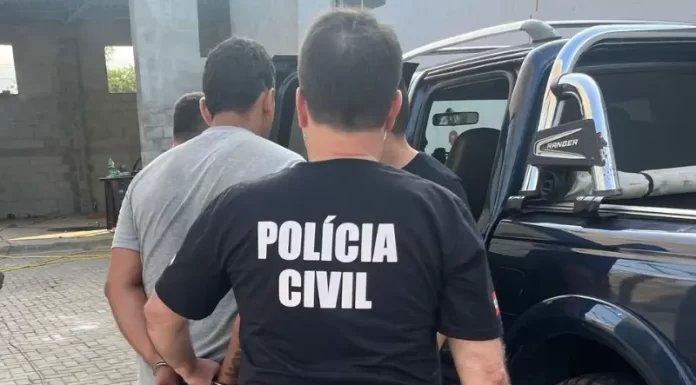 Líder Religioso é Preso em Passo de Torres por Crime Contra Adolescente