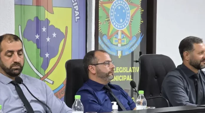 Vereadores questionam falta de ar condicionado nas escolas estaduais