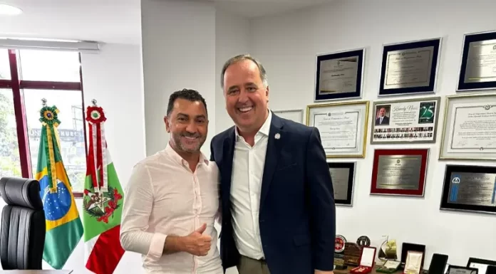 Prefeito Kekinha cumpre agenda positiva em Florianópolis