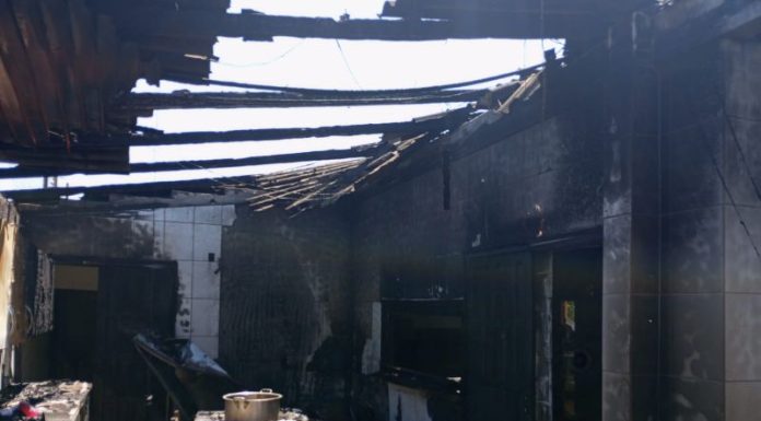 Incêndio atinge salão paroquial em Timbé do Sul