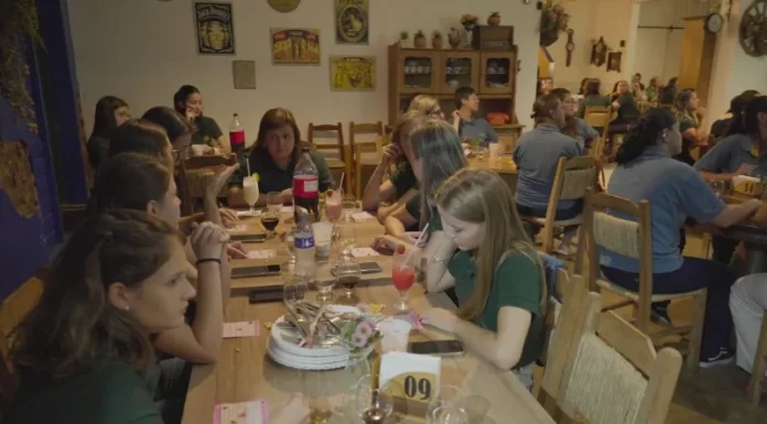 Colaboradoras Cooperja participam de bingo em homenagem ao Dia da Mulher
