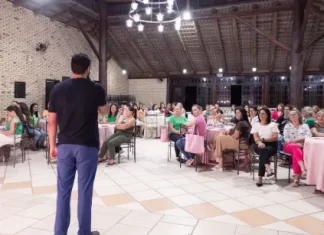 Palestra Show reúne colaboradoras da Ceprag e Mulheres Cooperativistas em uma noite especial pelo Dia Internacional da Mulher