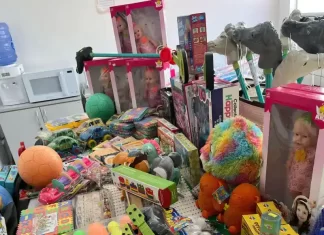 Aprendendo brincando: Nova Escola Municipal de Balneário Gaivota recebe brinquedos