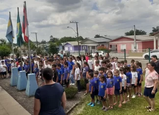 Educação adota hinos nacional e municipal nas escolas de Jacinto Machado