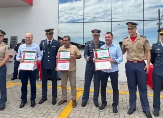 Cooperja recebe diplomação “Amigo do Bombeiro” de Sombrio