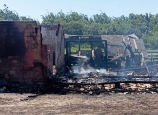 Incêndio destrói casa em São João do Sul