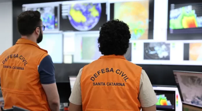 Atenção para risco de chuva intensa em Santa Catarina