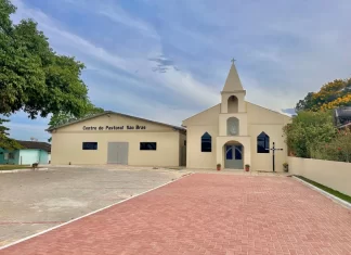 Balneário Gaivota: Revitalização da Praça da Igreja São Brás está concluída
