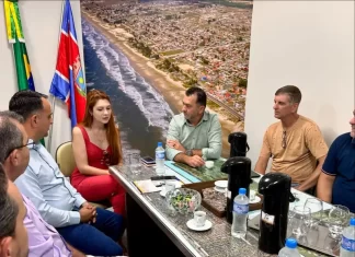 Deputada Ana Campagnolo visita Gaivota e destina emenda