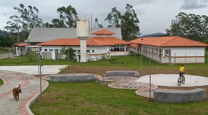 Nova praça e pavimentação ampliam infraestrutura no Retiro da União em Sombrio