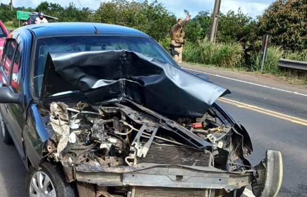 Colisão entre Carros Mobiliza Socorro na Rodovia José Tiscoski em Balneário Gaivota