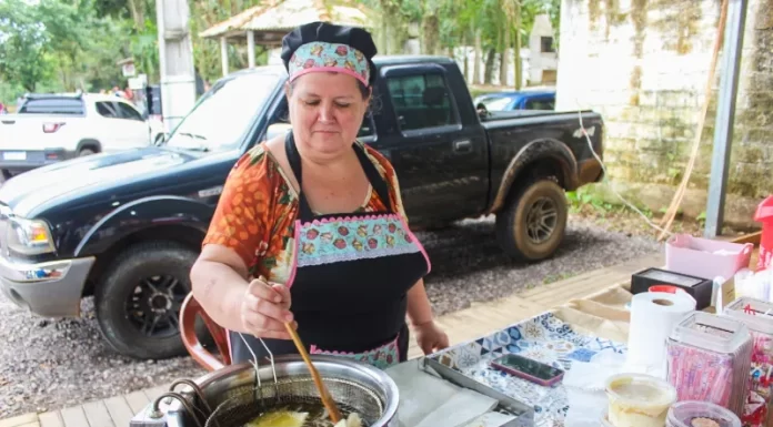 Feira da Agricultura Familiar tem edição especial de véspera de Páscoa em Praia Grande