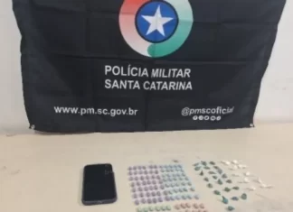 Adolescente é flagrado com ecstasy e foge da PM em alta velocidade