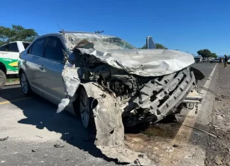Grave acidente entre três veículos deixa feridos na SC-285, em Araranguá