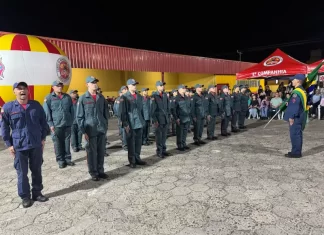 Quartel de Araranguá forma novos bombeiros comunitários