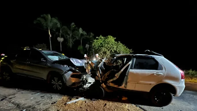 Turvo: Jovem morre em colisão frontal entre dois veículos