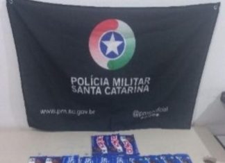 Homem é pego furtando 23 barras de chocolate em mercado de Araranguá