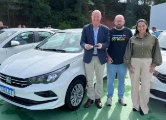 Balneário Arroio do Silva recebe veículo para a saúde