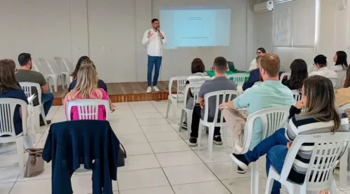 Sombrio reforça protocolo de atendimento às gestantes de alto risco com capacitação para profissionais da saúde