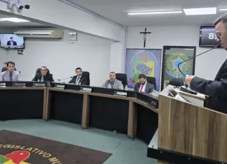 Câmara proíbe profissionais em contrato de disputar Campeonato Sombriense