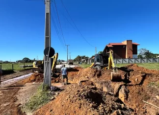 Inicia pavimentação de trecho final da avenida Manoel Porfírio de Melo em Santa Rosa do Sul