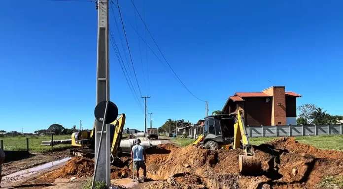 Inicia pavimentação de trecho final da avenida Manoel Porfírio de Melo em Santa Rosa do Sul