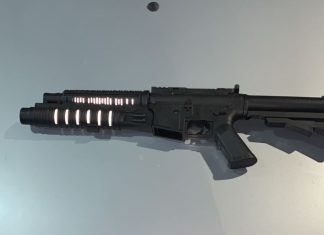 Brincadeira de mau gosto: motorista com réplica de arma persegue van escolar e assusta alunos em Araranguá