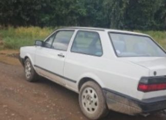 Carro roubado é encontrado abandonado às margens do Rio Araranguá