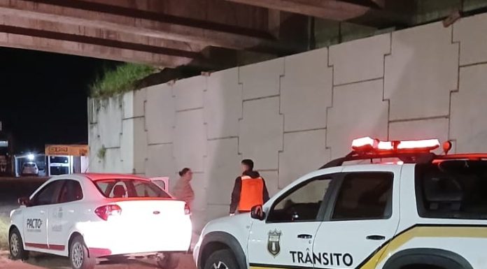 Prefeitura de Sombrio distribui cobertores para pessoas em situação de rua em ação emergencial contra o frio