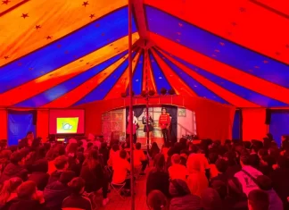 Santa Rosa do Sul: Teatro na praça trata de combate ao abuso sexual infanto-juvenil