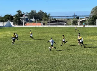 Santa Rosa do Sul finaliza campeonato com Sub-12 e Sub-15
