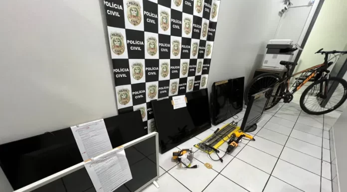 Delegacia de Balneário Gaivota tem produtos recuperados à espera de seus donos