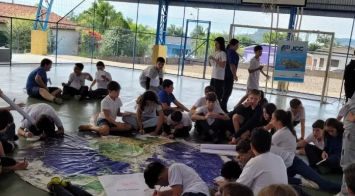 Cooperja promove oficinas sobre cooperativismo e sustentabilidade nas escolas