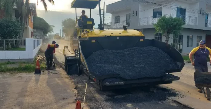 Sombrio segue avançando com obras em diferentes bairros da cidade