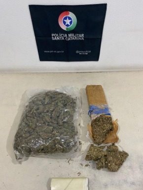 Apreensão em Araranguá: Polícia encontra mais de 1kg de maconha enterrada e prende suspeito de 26 anos