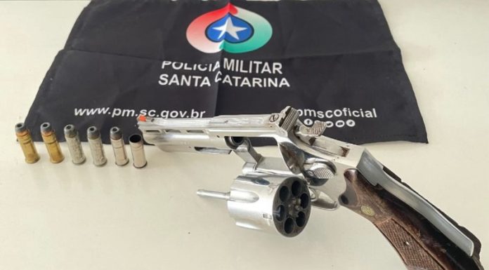 Discussão por terreno termina em disparo de arma de fogo no interior de Sombrio