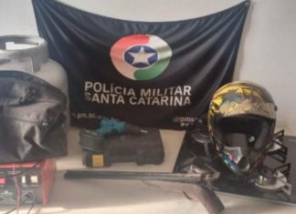 Casa vira esconderijo de furtos, arma e até pássaro silvestre em Araranguá!